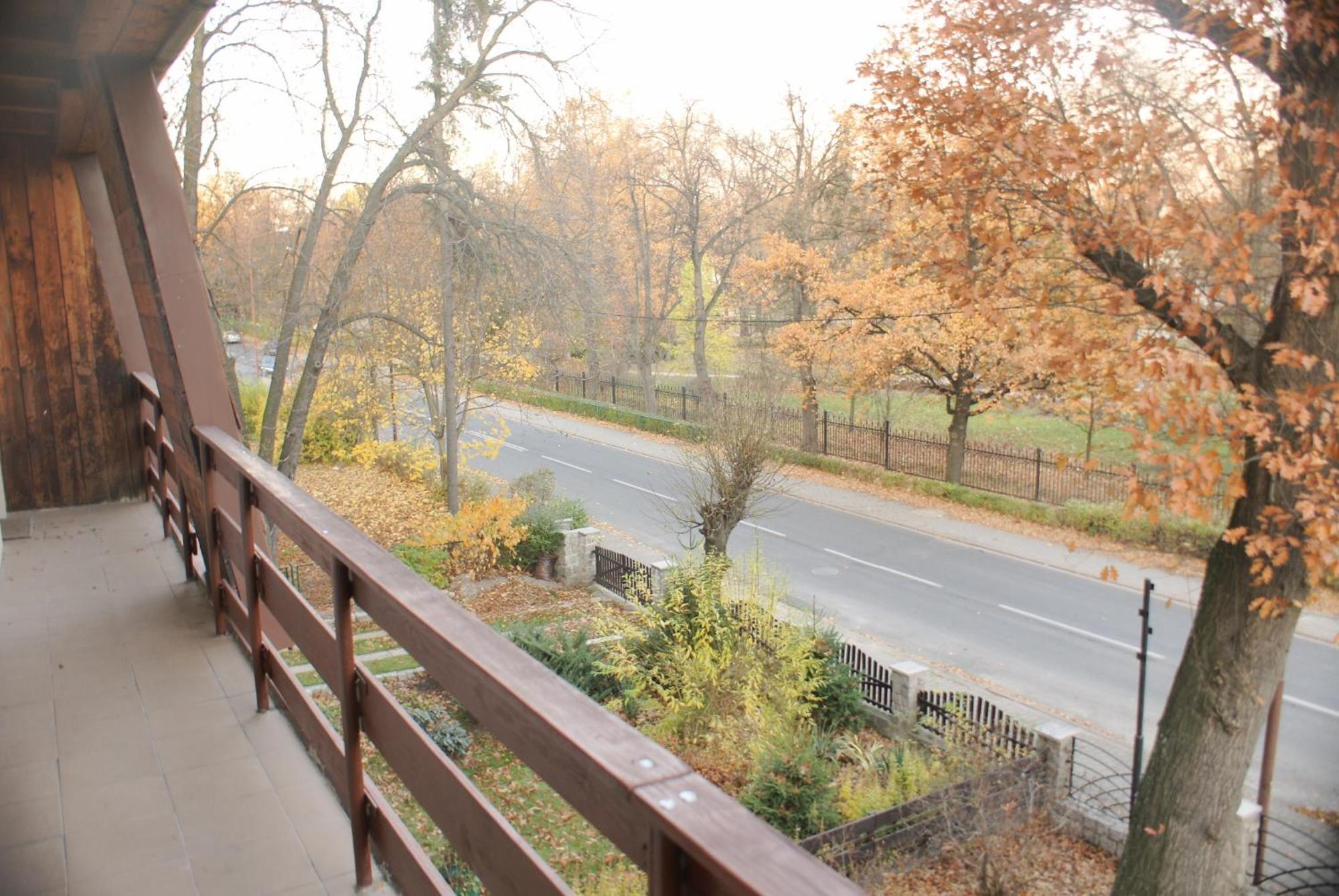 Apartamenty I Pokoje Przy Parku Jelenia Góra Exterior foto