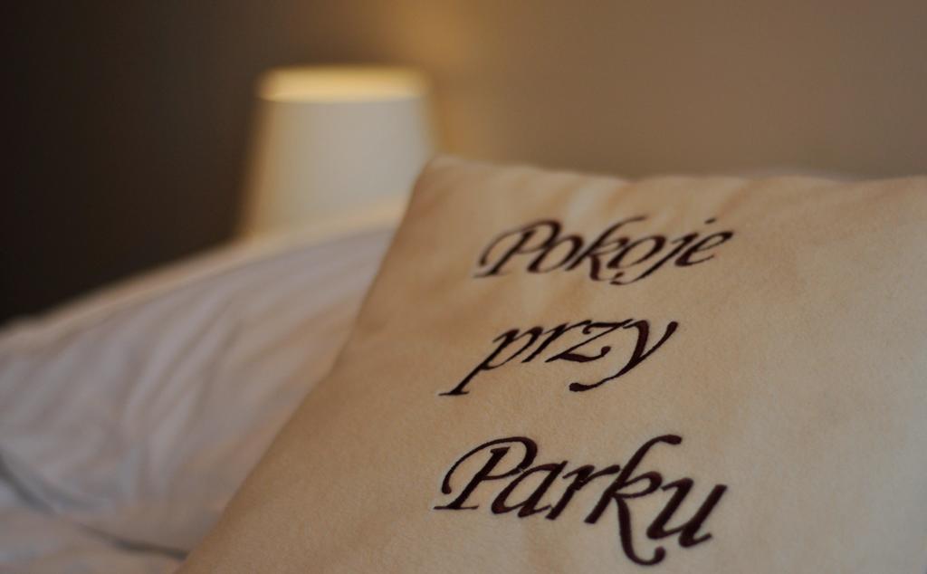 Apartamenty I Pokoje Przy Parku Jelenia Góra Quarto foto