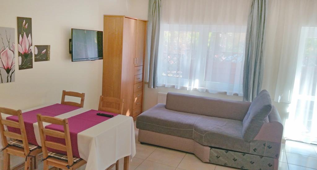 Apartamenty I Pokoje Przy Parku Jelenia Góra Quarto foto