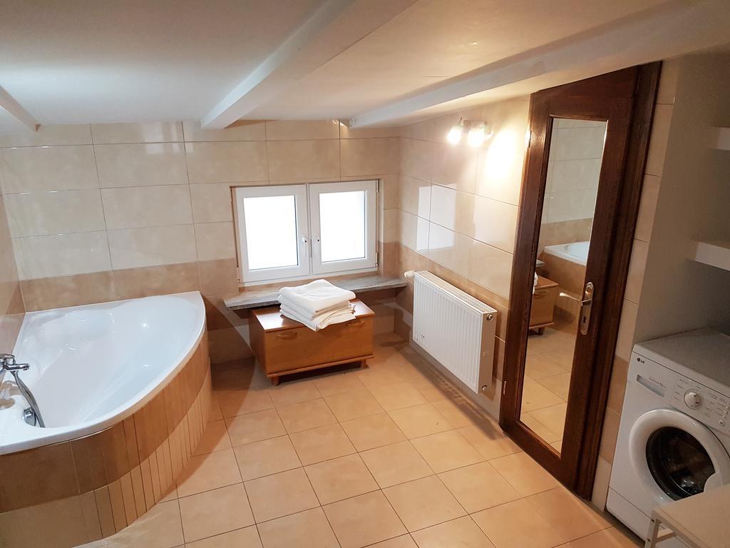 Apartamenty I Pokoje Przy Parku Jelenia Góra Exterior foto